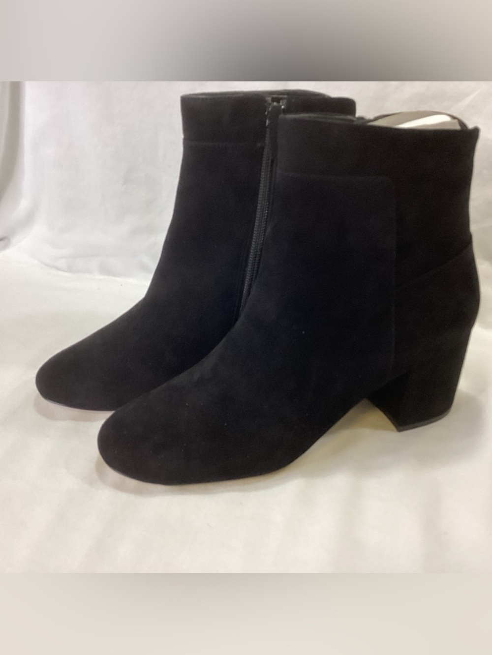 NWOB COLE HAAN Classic Women's Black Suede Ankle Boots SZ 8 $229